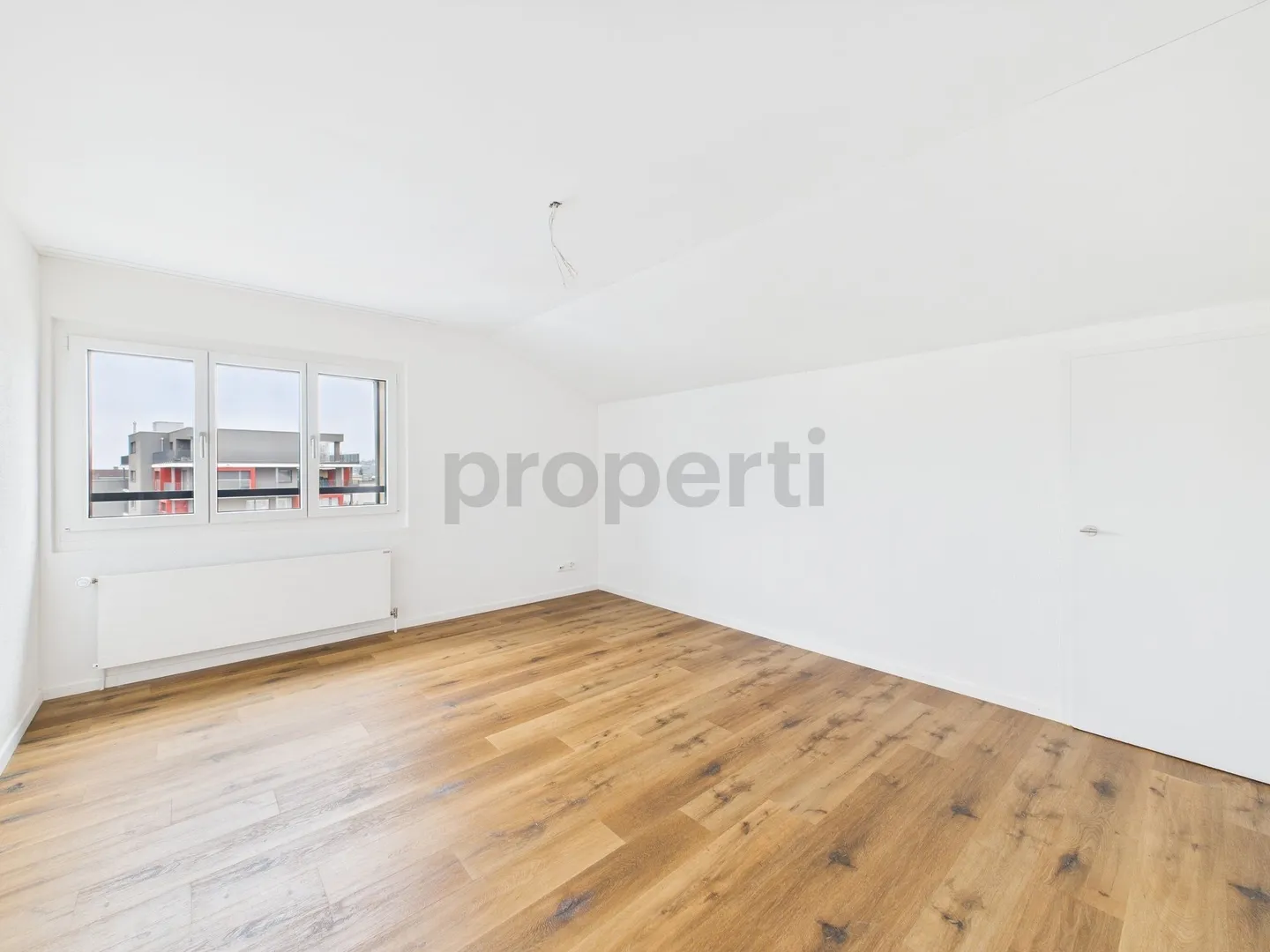 1. MOIS DE LOYER OFFERT***Appartement moderne de 3,5 pièces sous les combles à Küssnacht am Rigi - Photo 2 sur 12