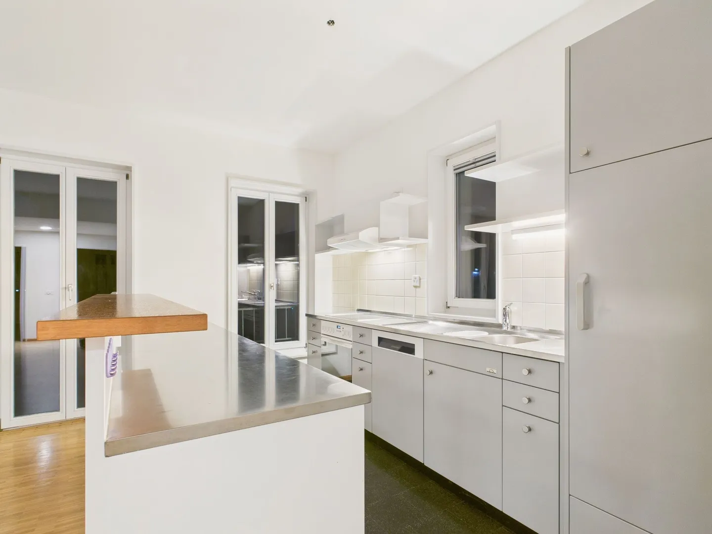 Grosszügige 3.5-Zimmer Wohnung mit Balkon in Biel-Benken BL - Foto 2 von 10