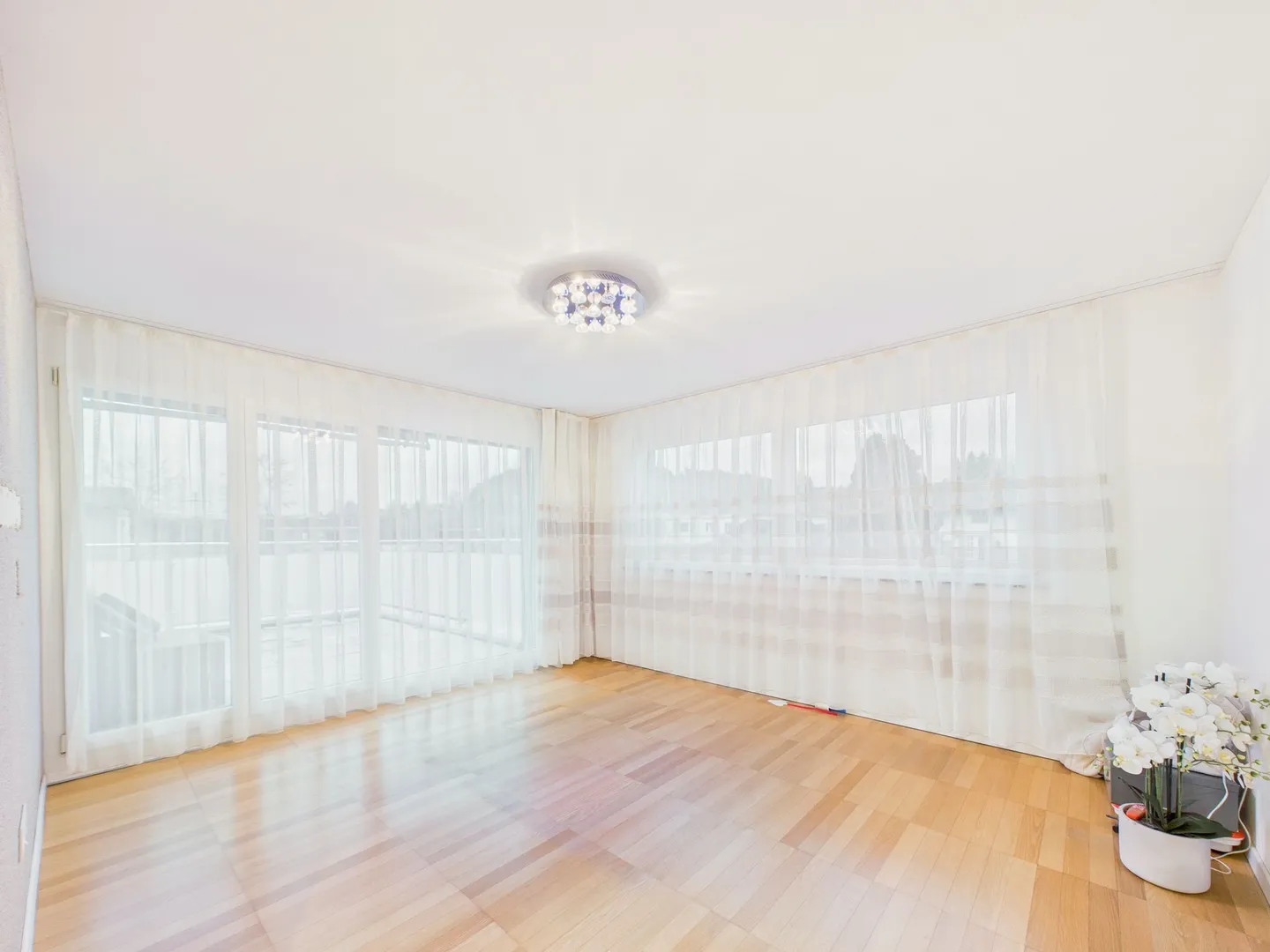 Modernes 5.5-Zimmer Einfamilienhaus mit Terrasse in Münchwilen - Photo 7 sur 12