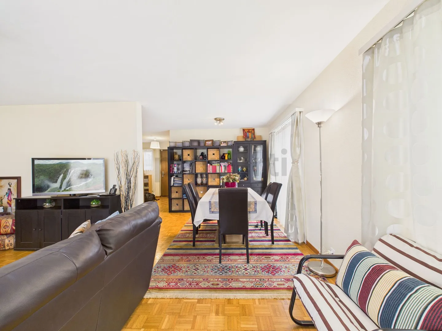 Villa di charme con giardino di 730m² _ Disponibile dal 1° aprile - Foto 9 di 13