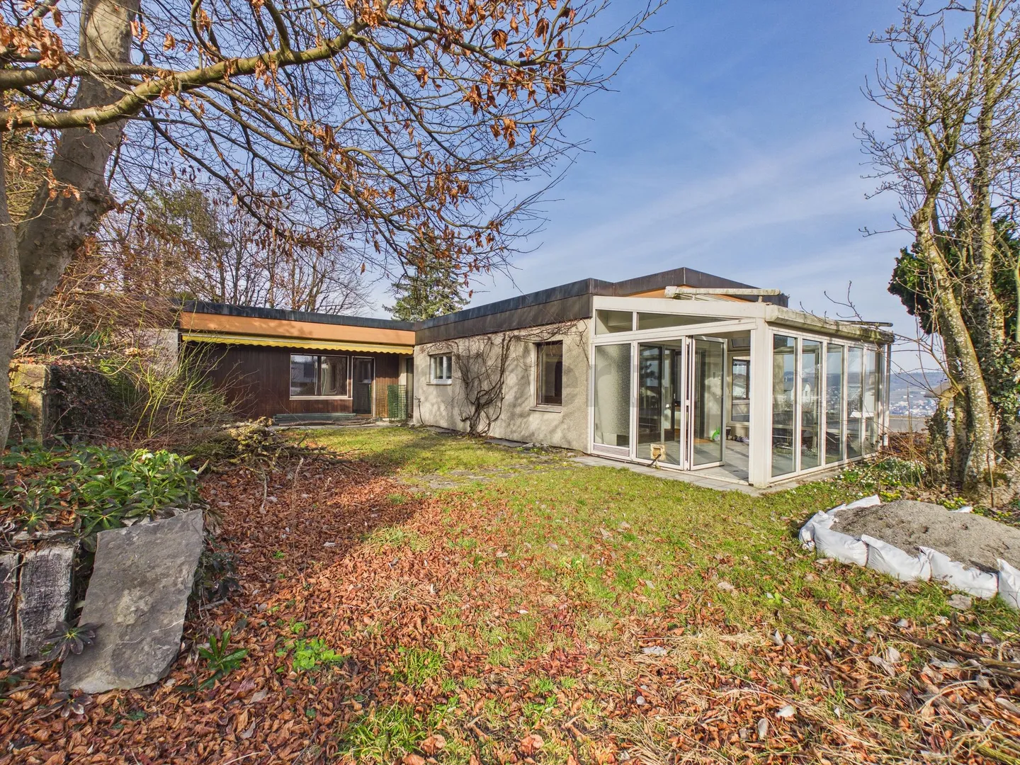 Grosszügiges 7-Zimmer Einfamilienhaus mit Seesicht in Thalwil - Photo 12 of 13