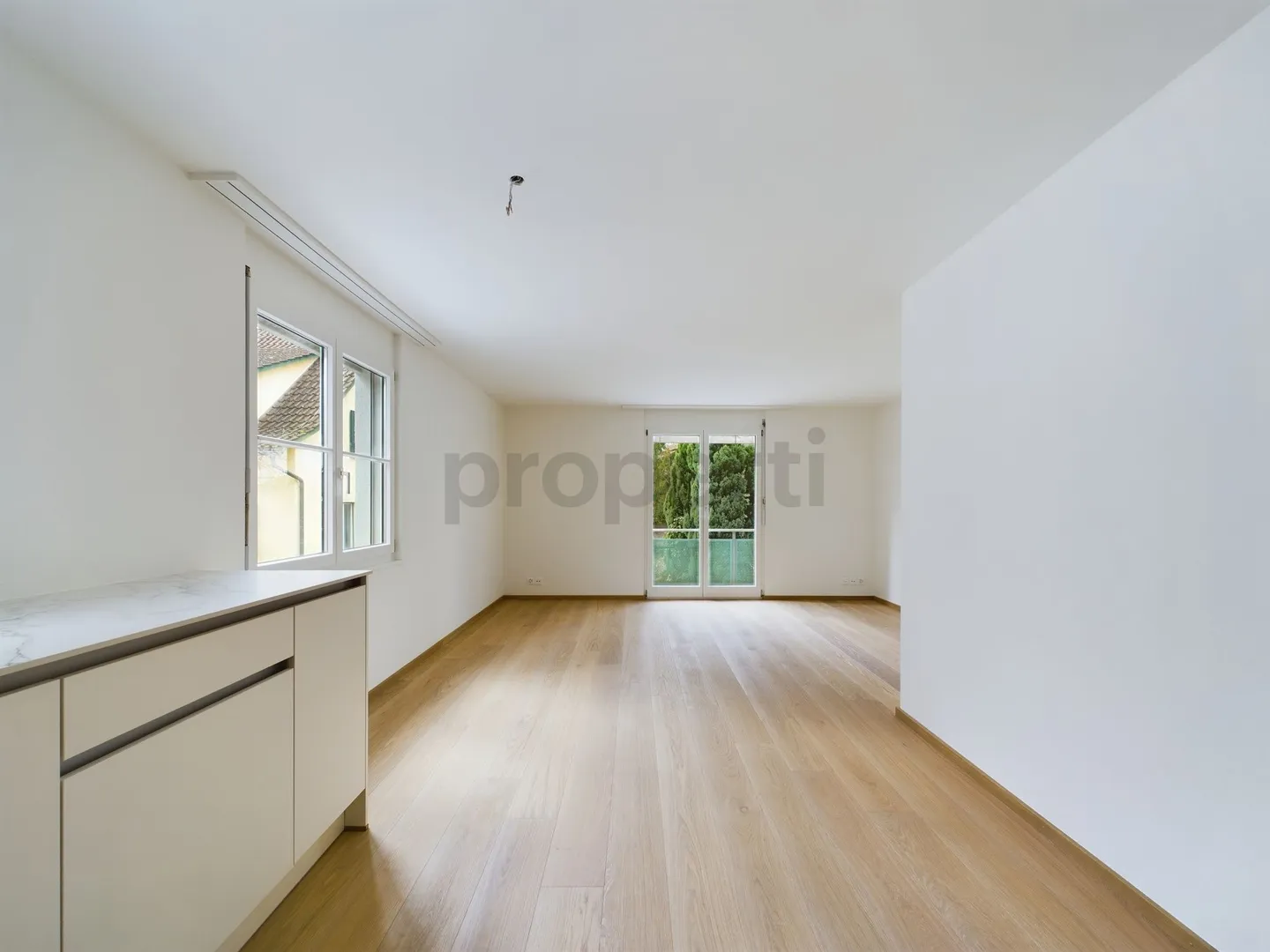 Moderne 2.5-Zimmer-Wohnung - Foto 2 von 8