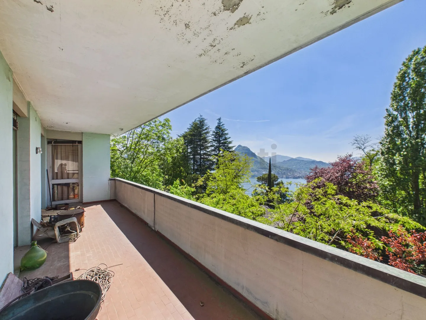 Villa elegante a Viganello - Foto 2 di 13