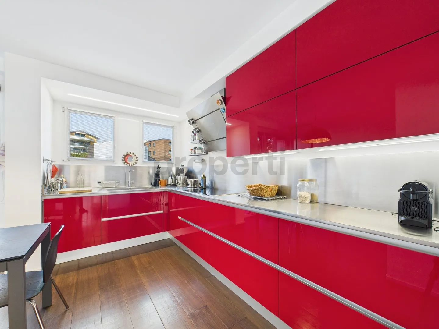 Elegante 5,5-Zimmer-Wohnung in Sorengo - Foto 2 von 12