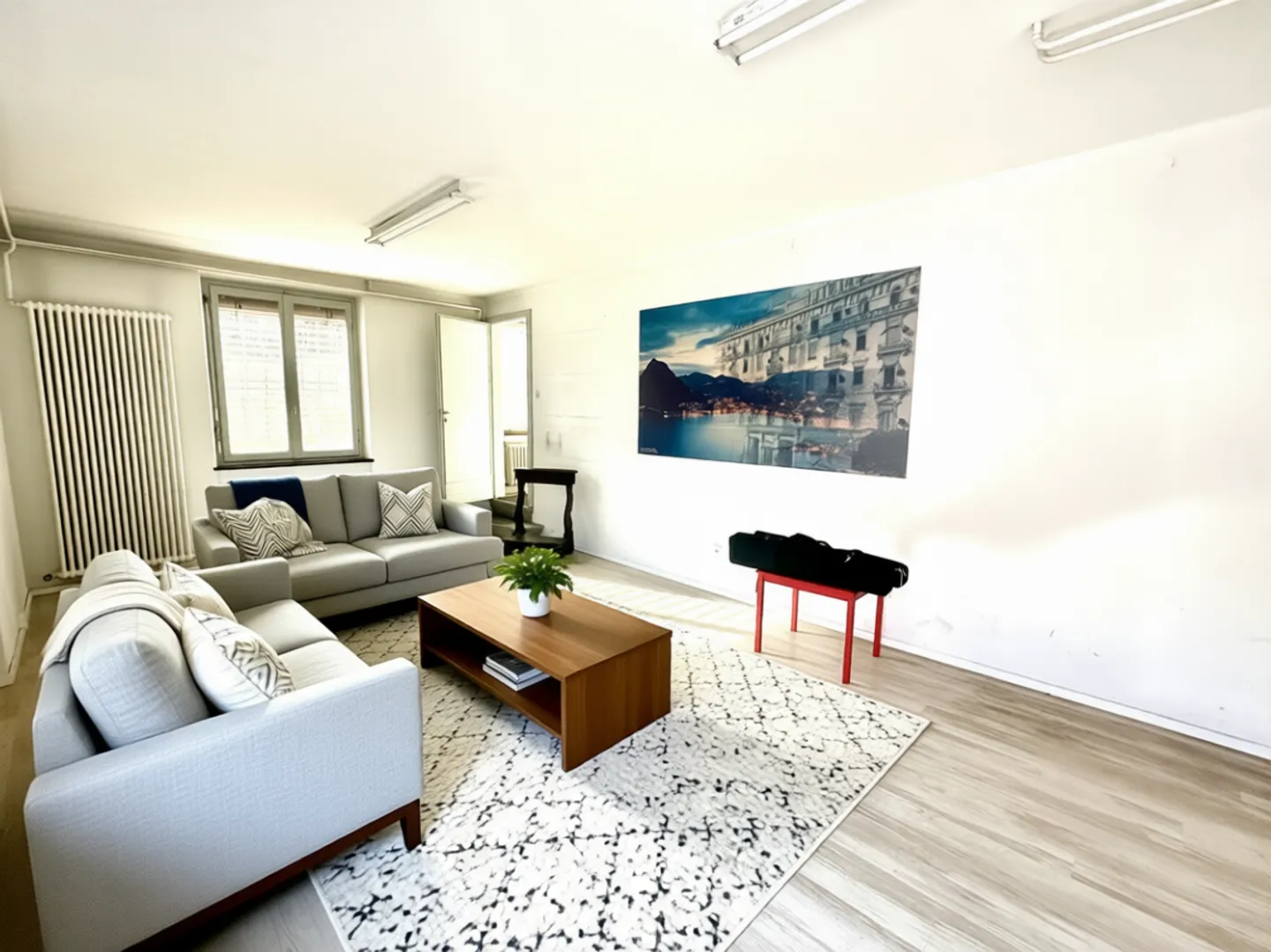 Wunderschönes freistehendes Haus mit 7,5 Zimmern und Garten in Cureglia - Foto 7 von 13