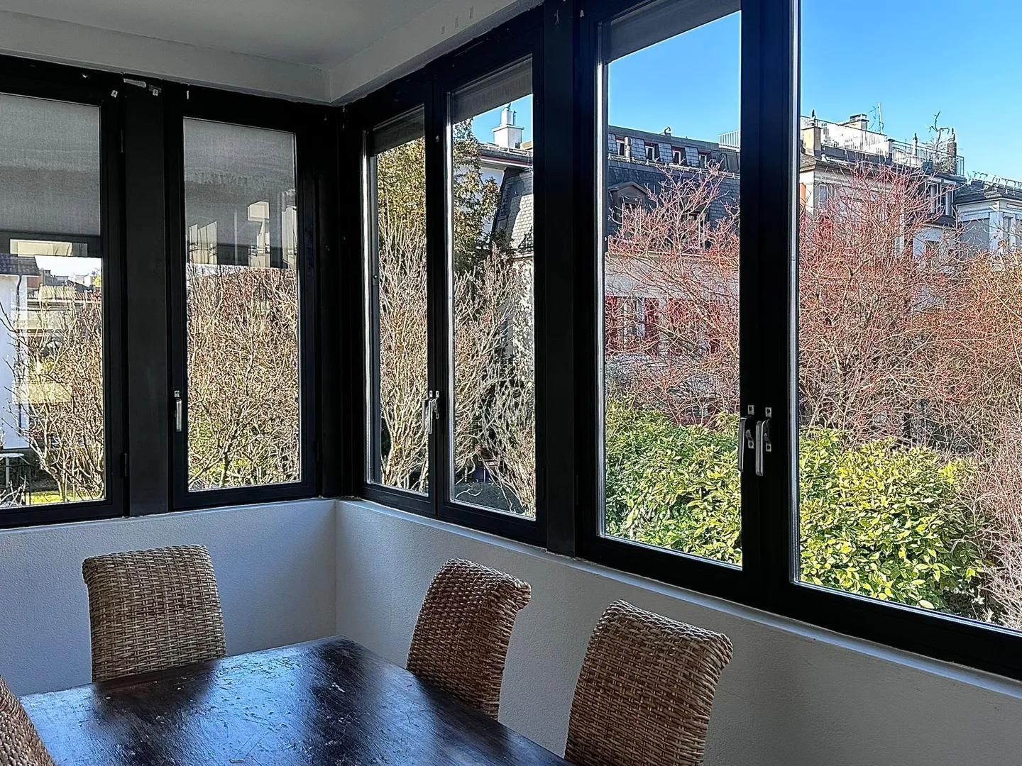 Vivre à Zurich : Appartement confortable de 4,5 pièces avec de nombreuses possibilités - Photo 4 sur 9