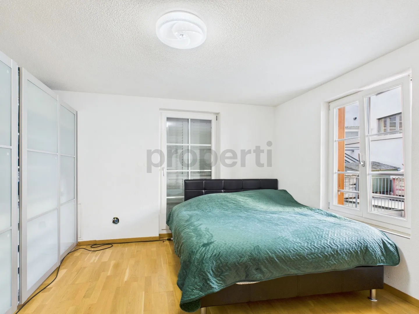 Einladendes Reihenhaus in Basel mit 6.5 Zimmern - Foto 7 von 12