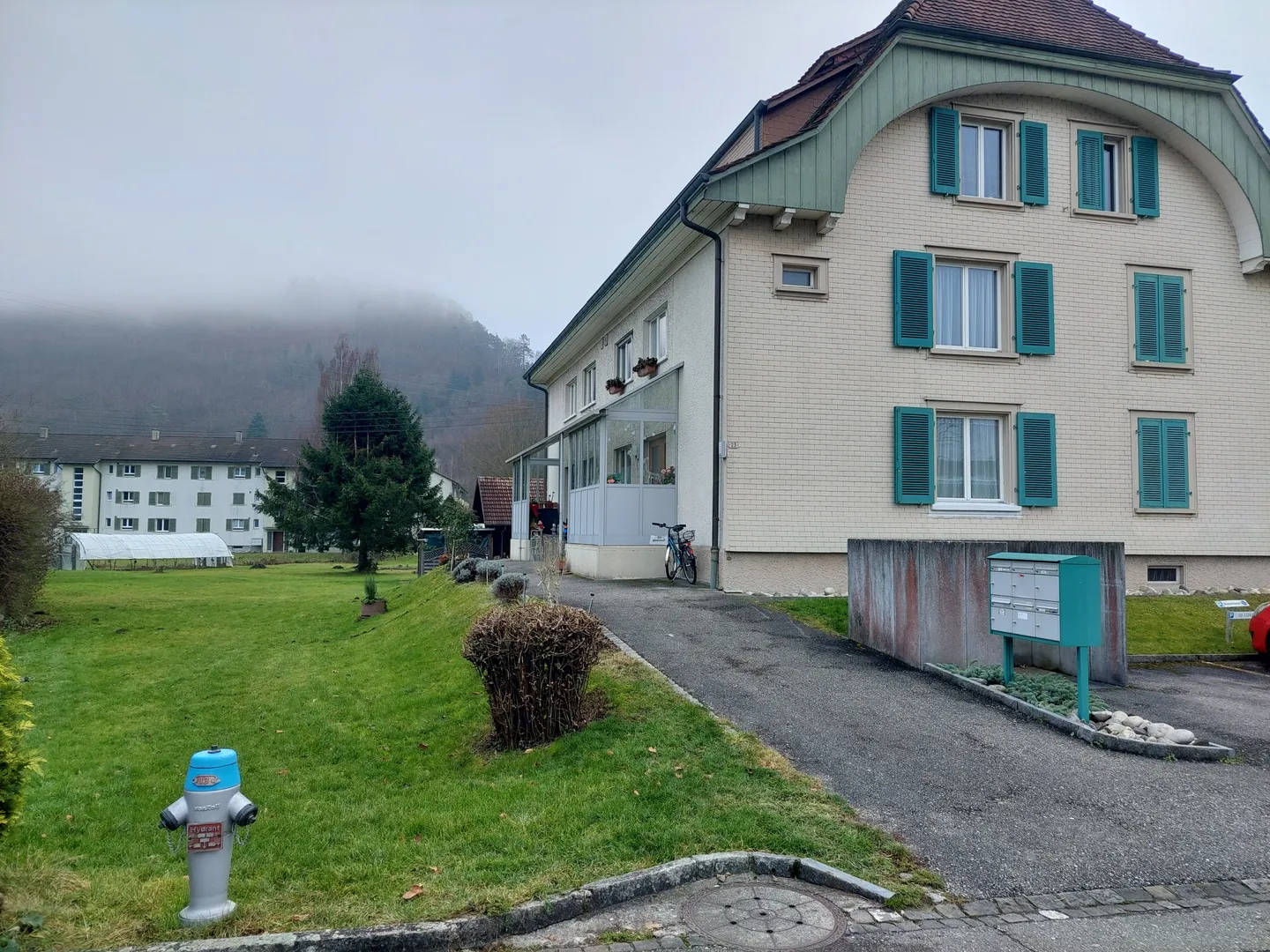 Appartement 3.5 pièces abordable, doucement rénové à Balsthal - Photo 4 sur 8