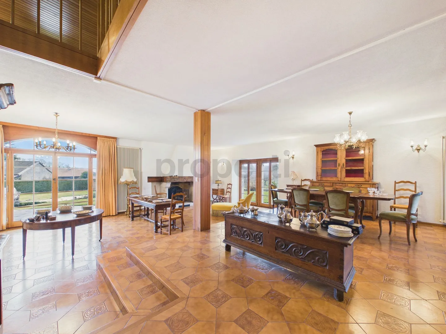 Geräumiges 7-Zimmer-Reihenhaus mit privatem Parkplatz, Dardagny - Foto 4 von 13