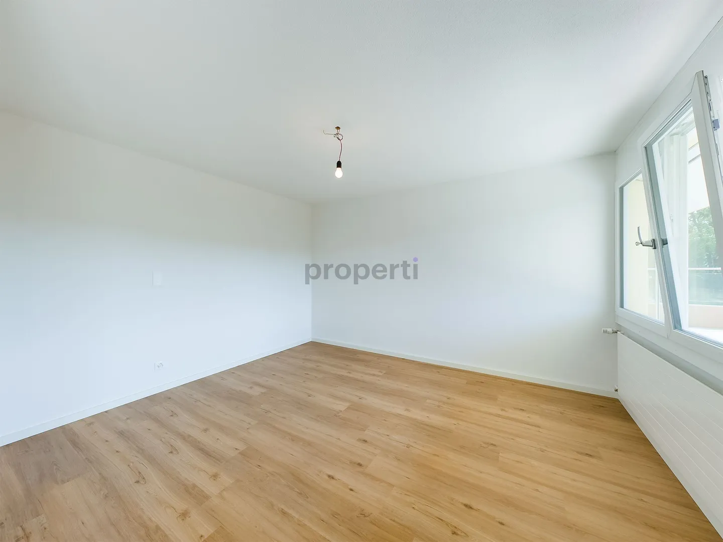 Vivere come in una casa unifamiliare - appartamento moderno di 3,5 stanze in posizione tranquilla con il proprio angolo giardino - Foto 4 di 13