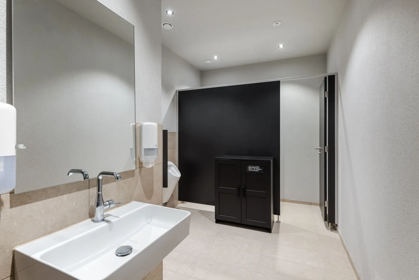 Modern office space in a central location in Spreitenbach - Photo 5 of 7