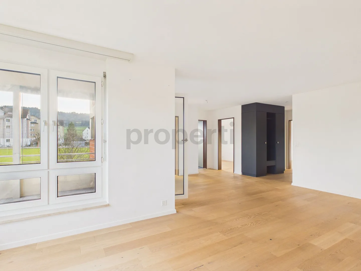 Modern 3.5-Room Apartment with Sunny Balcony, Bazenheid - Photo 2 of 9
