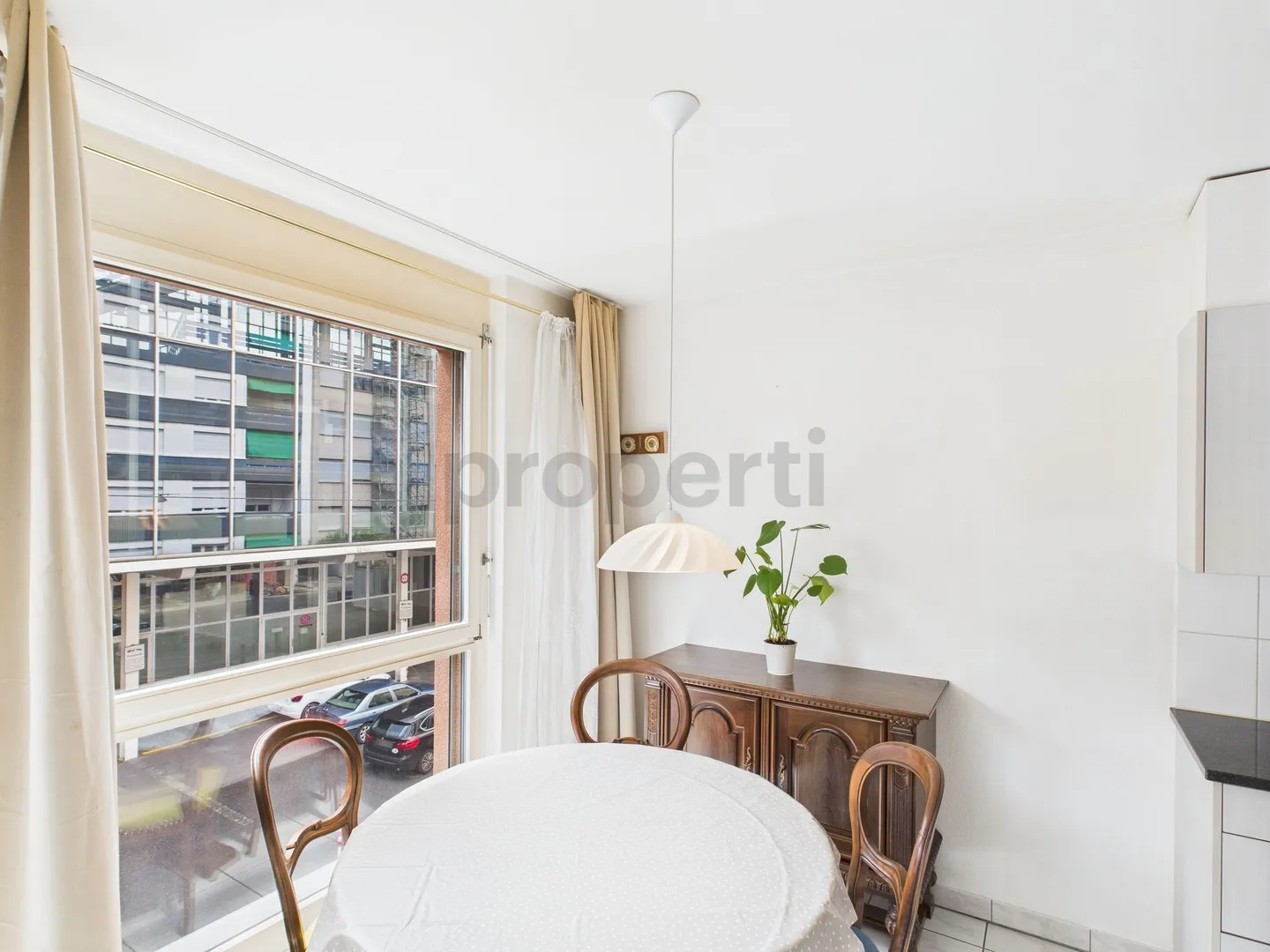 Charming & Central 2.5-Room Apartment in the Heart of Basel - Photo 2 of 13