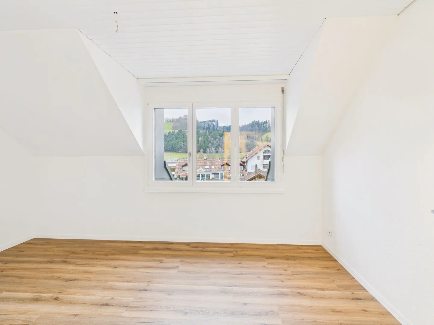 Newly renovated 4.5 room apartment in Gettnau - Photo 7 of 12
