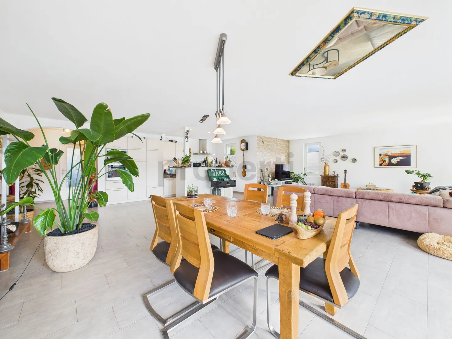 Modern 5.5 Room Terrace Apartment - Photo 2 of 13