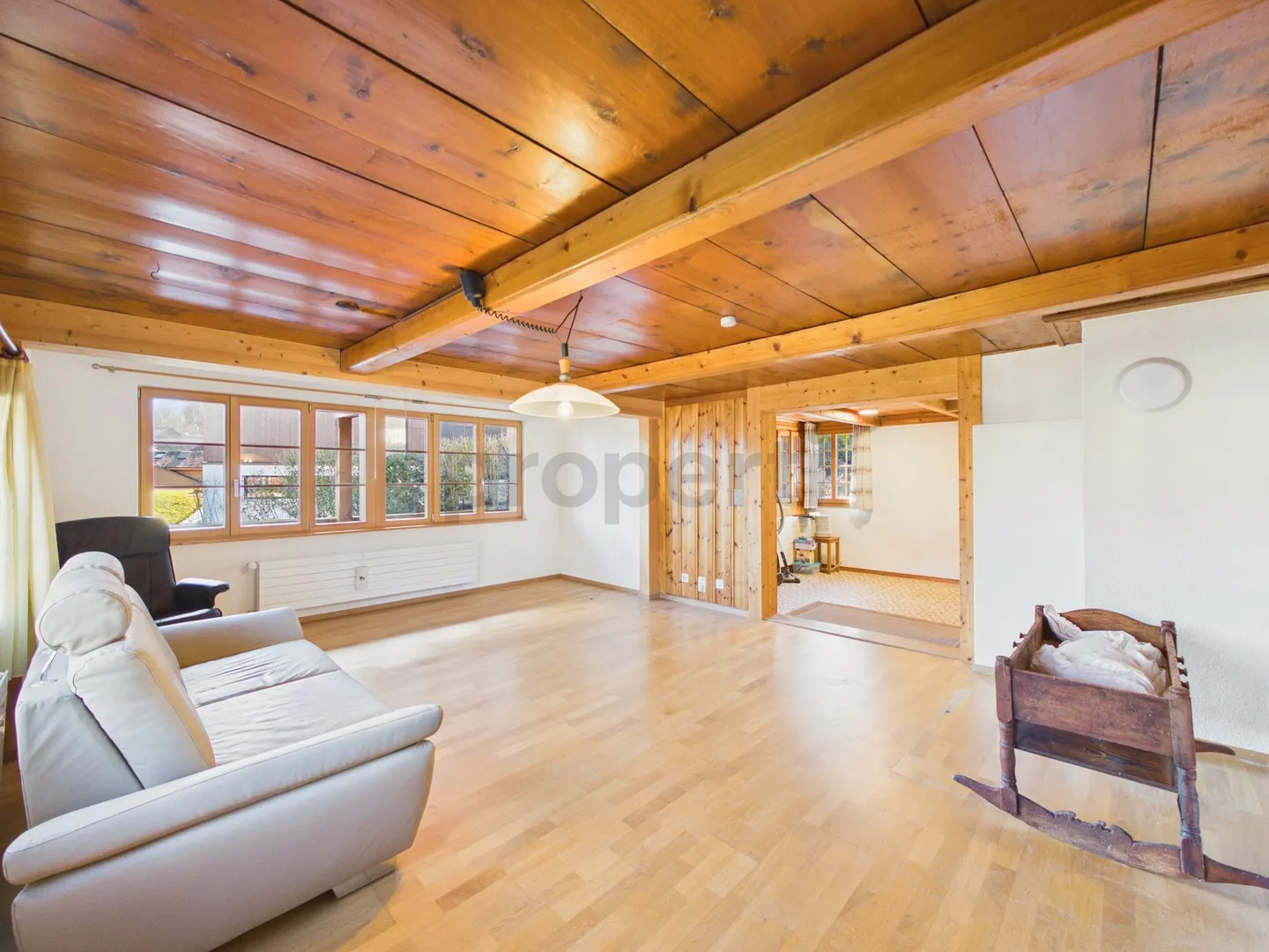 Affascinante casa unifamiliare di 5,5 stanze con balcone, Spiez - Foto 4 di 13