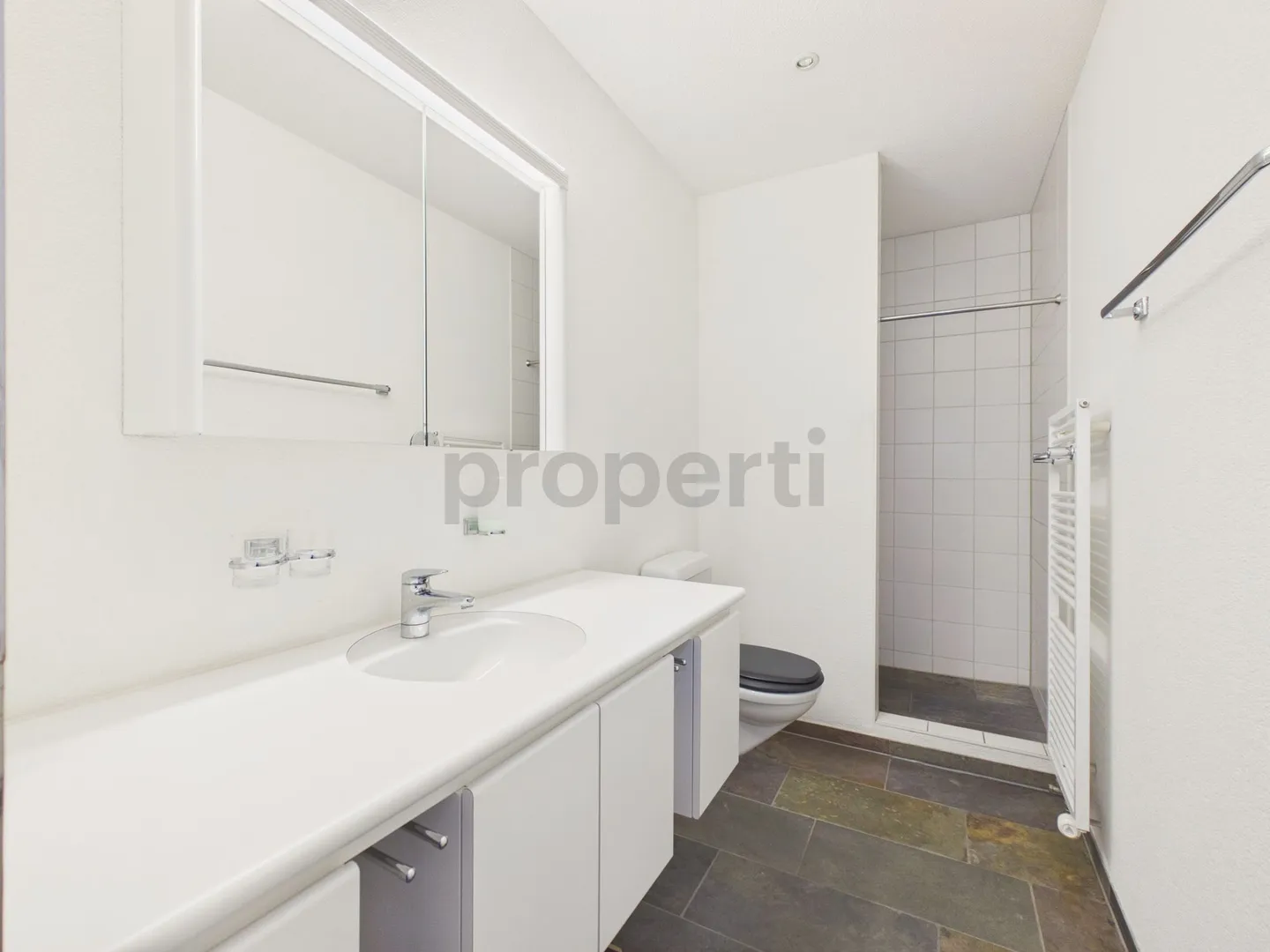 Spacious 6.5-room penthouse apartment with practical storage room, Othmarsingen - Photo 10 of 13
