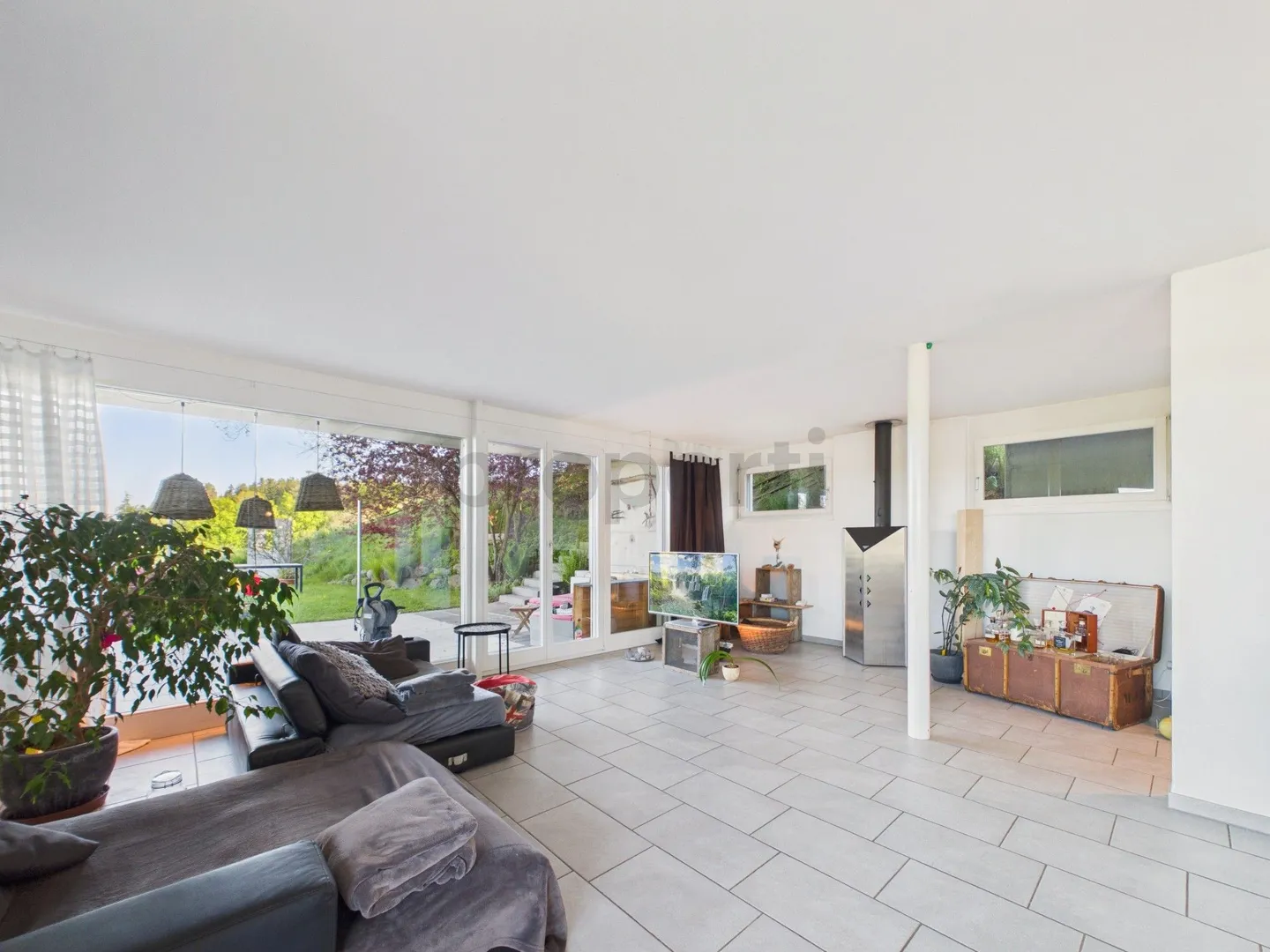 Modernes 6.5-Zimmer-Einfamilienhaus mit grosszügigem Garten, Hagenbuch ZH - Foto 4 di 13