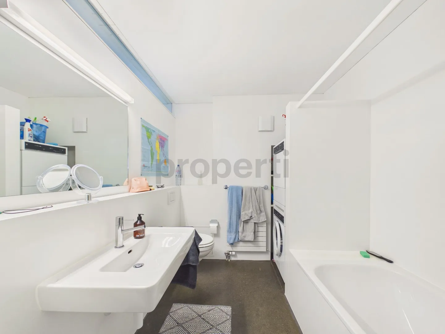 Bijou de loft unique de 2,5 pièces avec âme historique à Aarau - Photo 10 sur 12