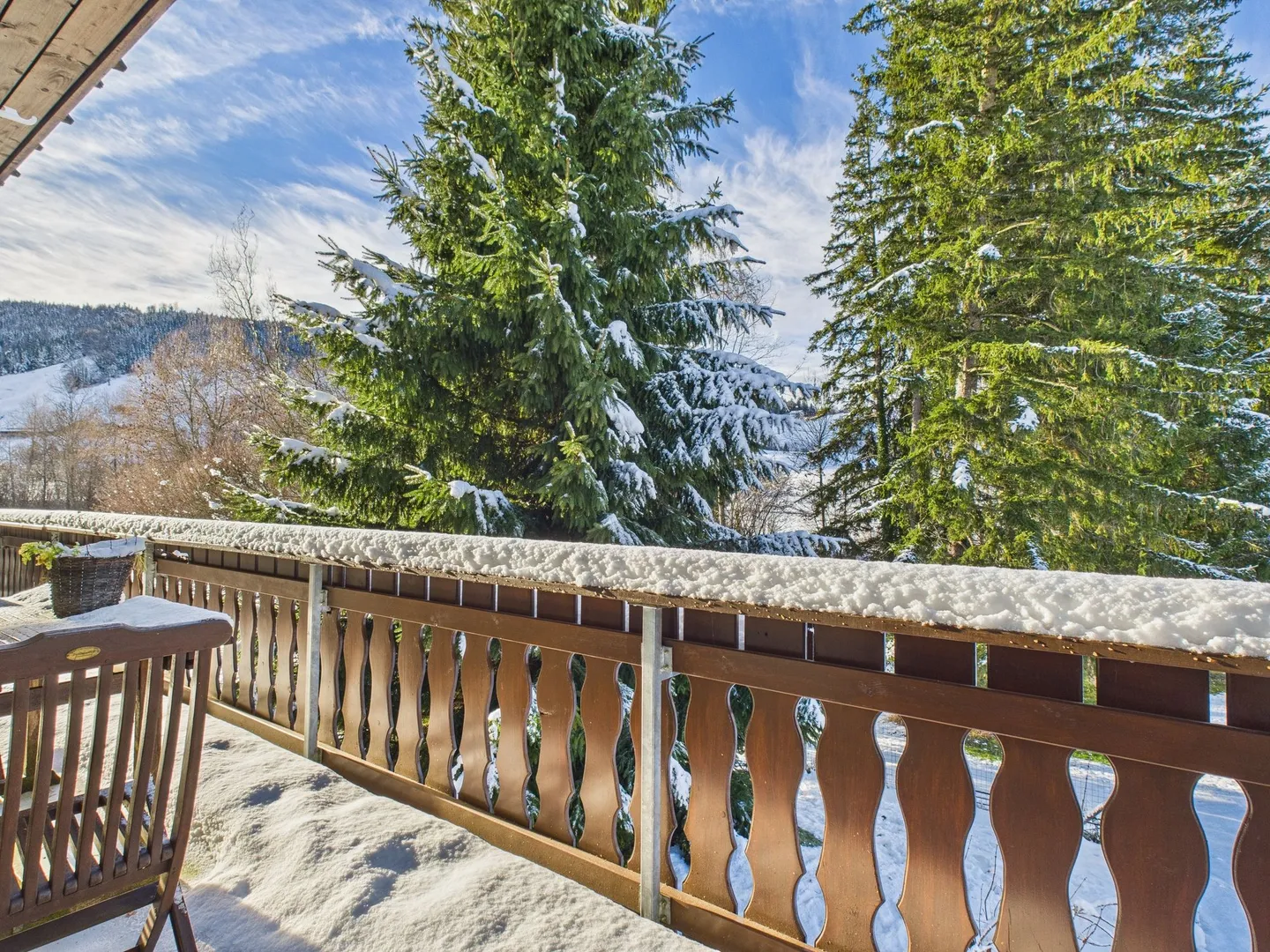 Maison multifamiliale à Unterägeri - Emplacement unique au milieu de la nature, entouré de zone agricole, de forêt et de ruisseau - Photo 8 sur 13