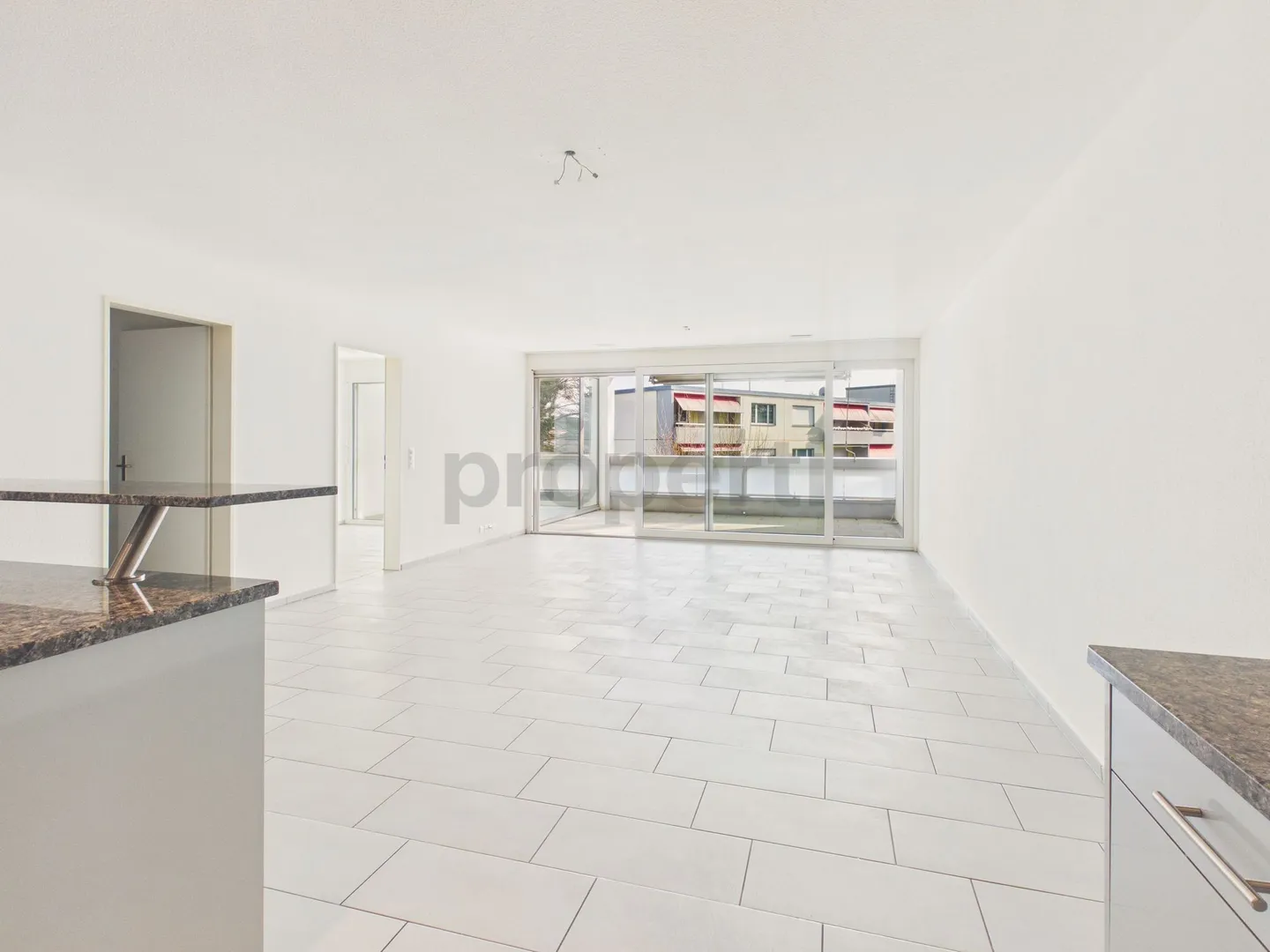 Helle 3.5-Zimmer Wohnung mit Balkon - Foto 1 von 12