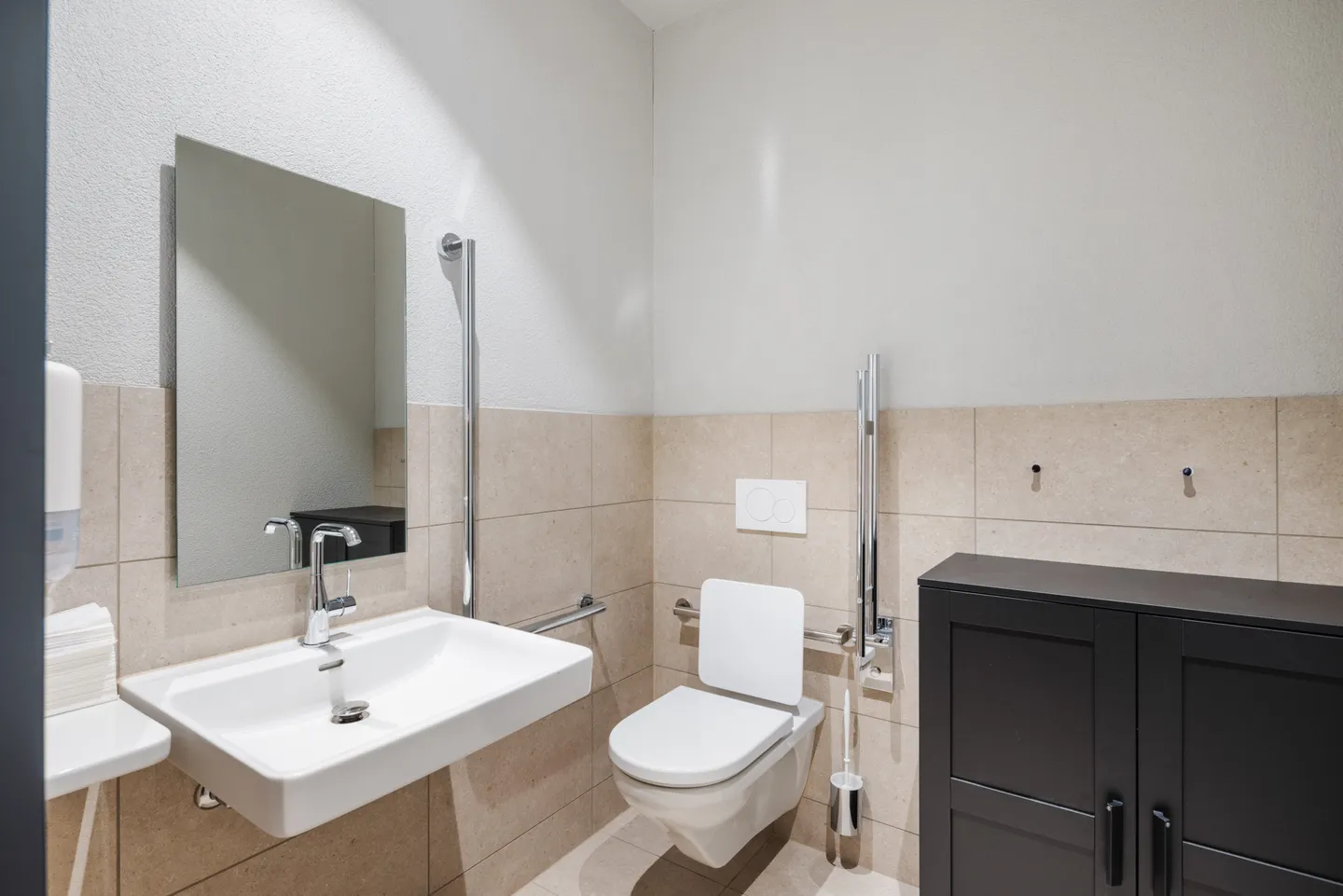 Modern office space in a central location in Spreitenbach - Photo 4 of 7