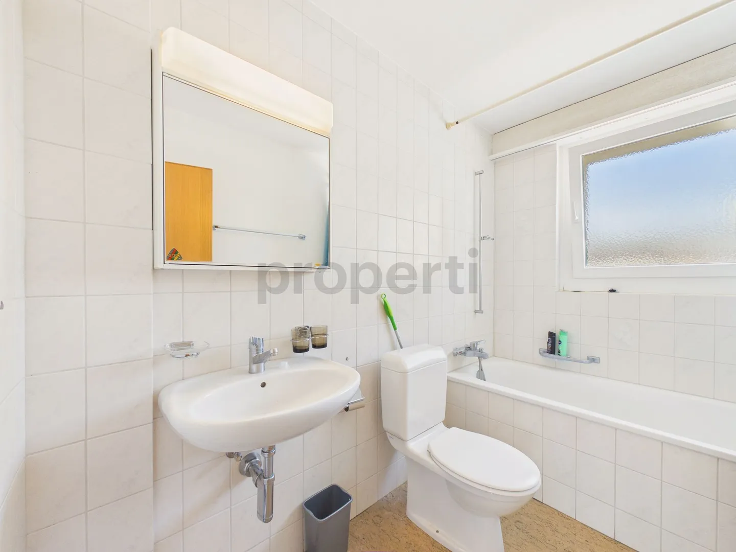 Moderne 4.5-Zimmer Wohnung mit Balkon - Foto 10 von 11