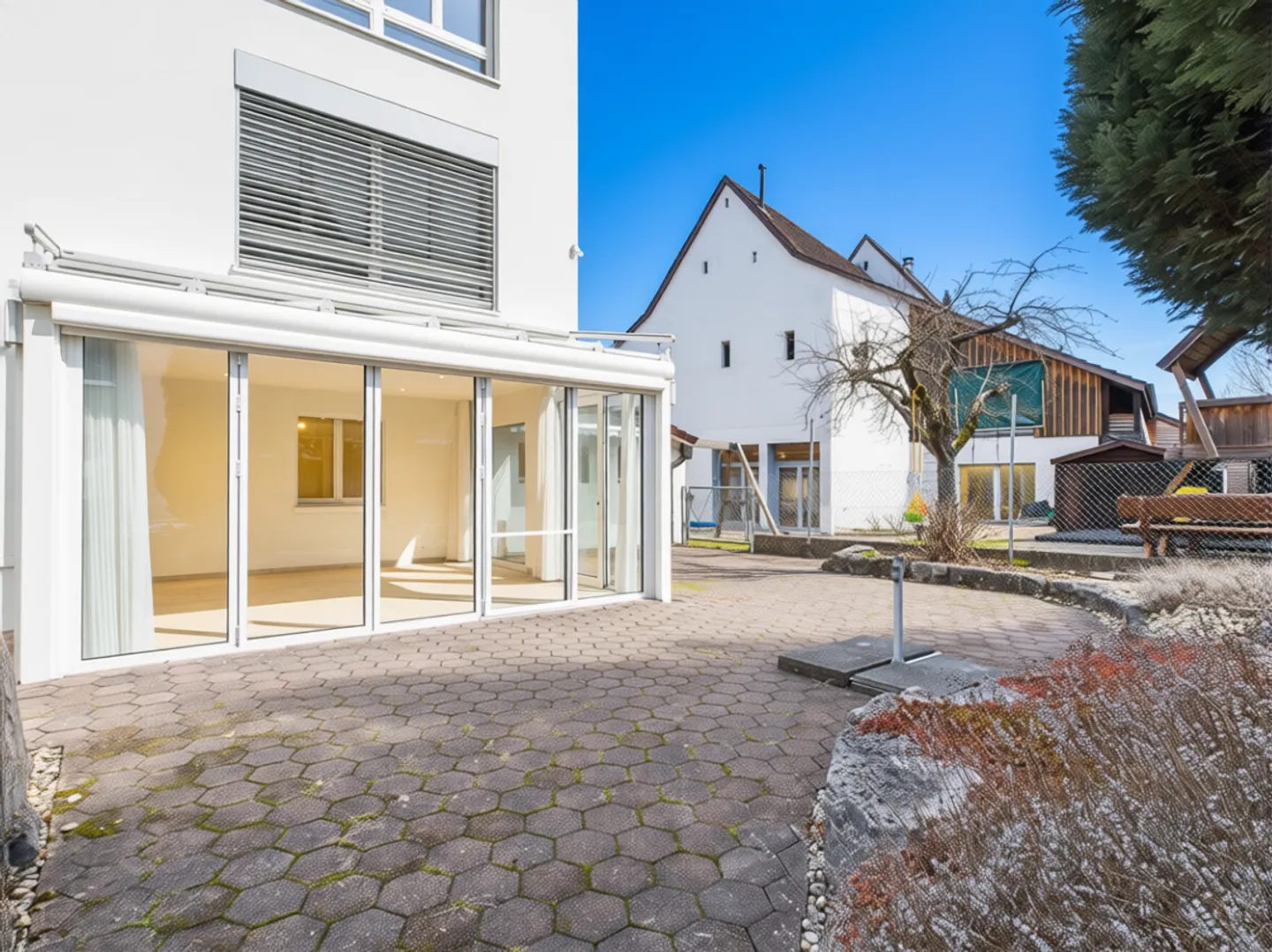 Appartement moderne de 3,5 pièces avec terrasse à Bubendorf - Votre refuge avec style et praticité - Photo 1 sur 13