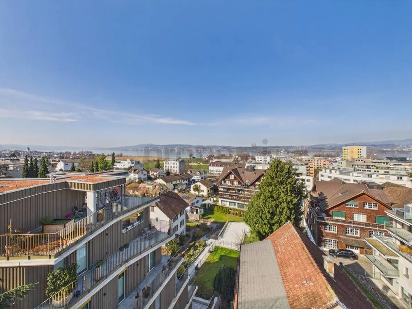 Newly renovated 4.5-room elegant apartment with lake and mountain views in Pfäffikon SZ - Photo 6 of 7