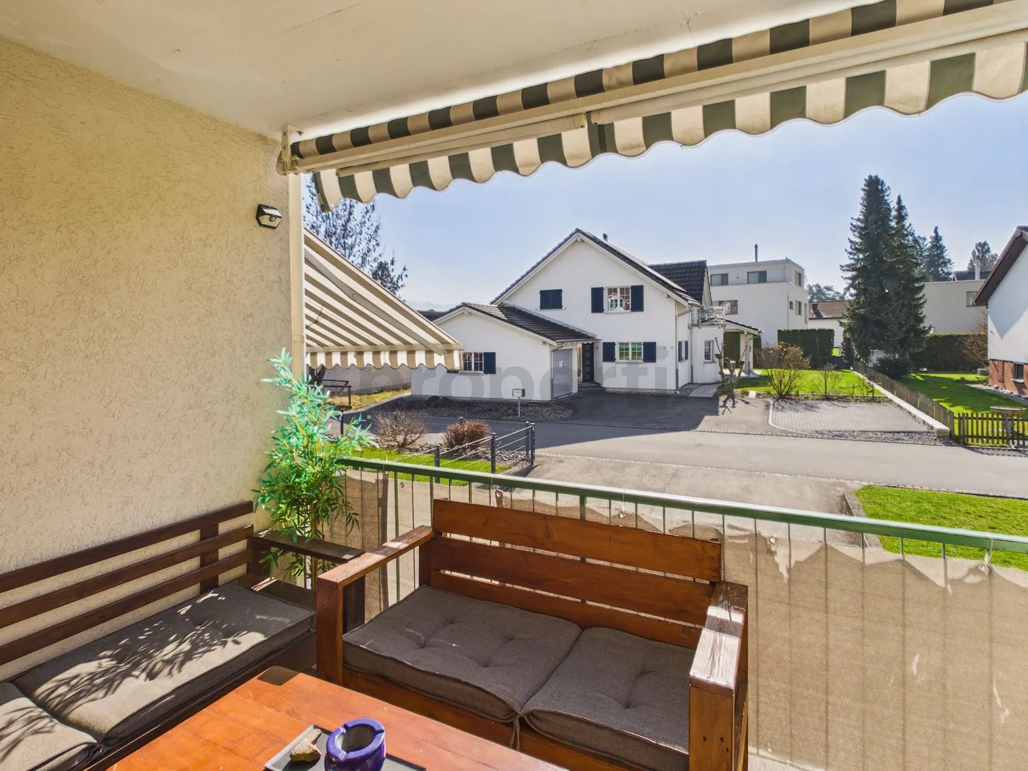 Casa a schiera affascinante con giardino - Foto 5 di 13