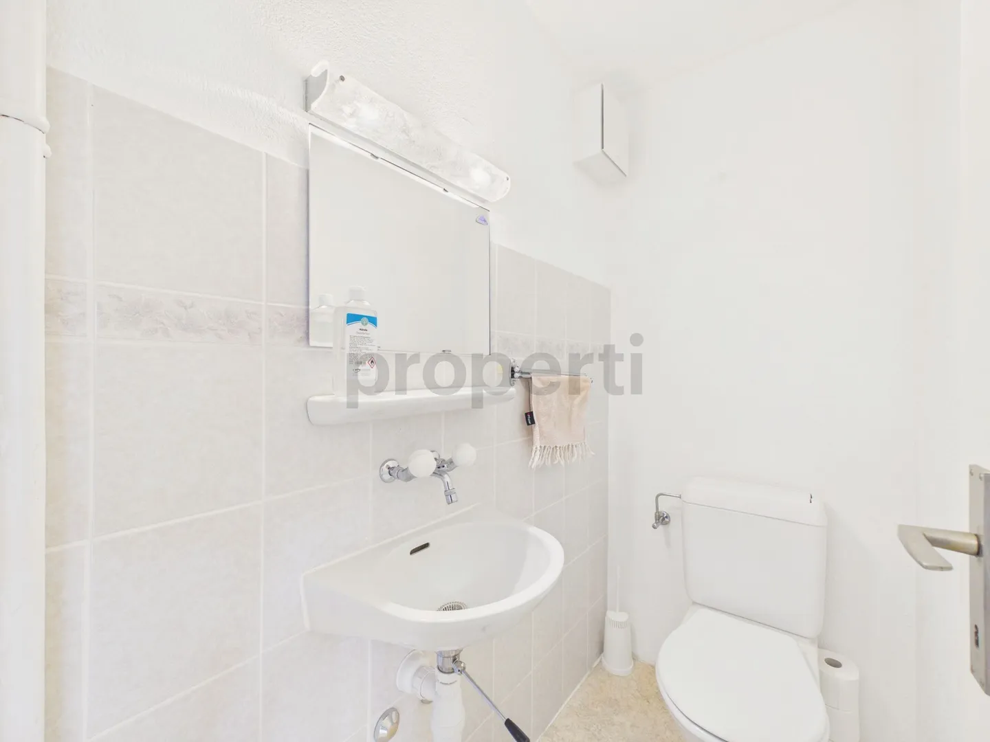 Helle 3.5-Zimmer-Wohnung mit Balkon, Ittigen - Foto 10 di 11
