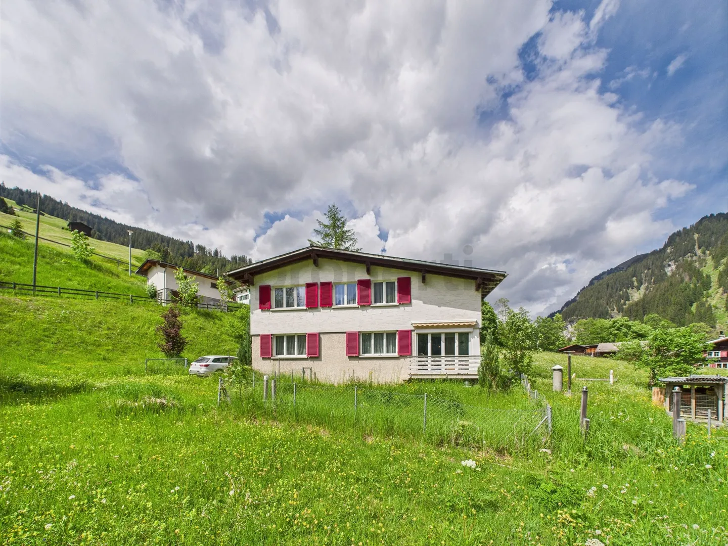 Your Retreat in the Mountains - 5.5 Room Single-Family House in Safien Platz - Photo 1 of 12