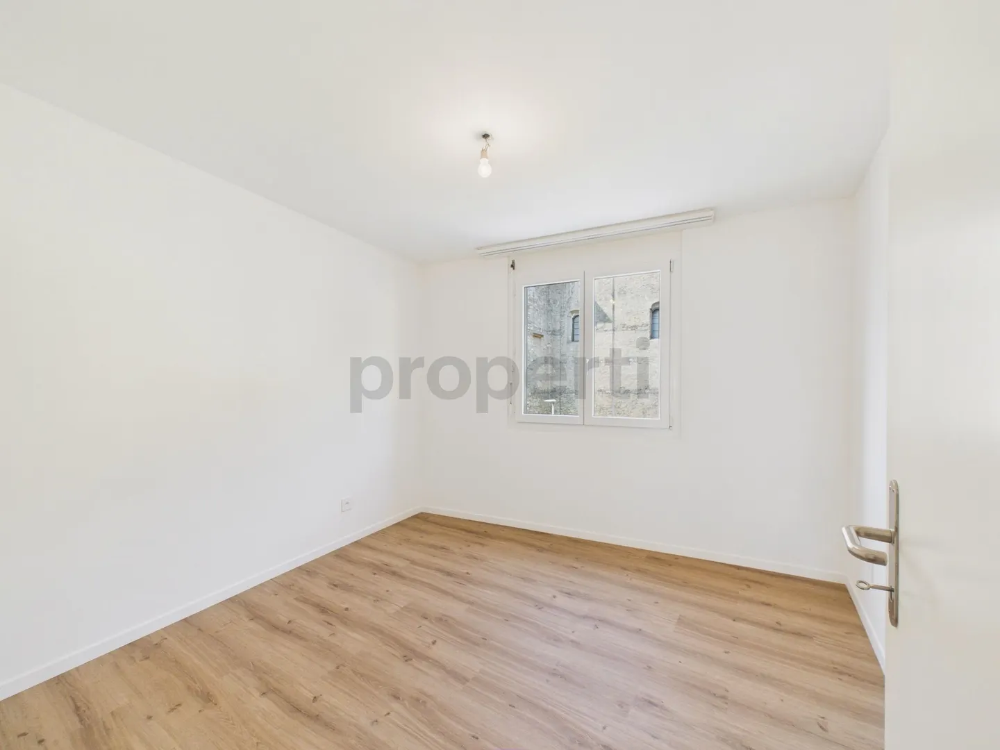 3.5 Pièces Rénovées, à Deux Pas du Centre de Locarno, aussi Maison Secondaire - Photo 6 sur 10