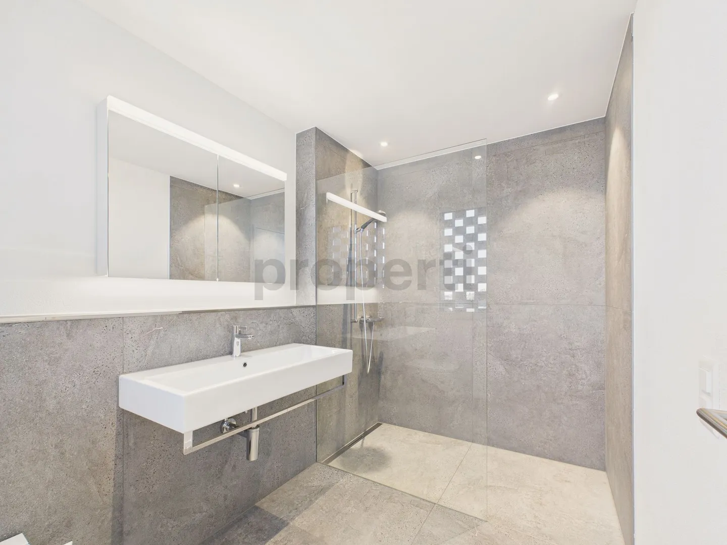 Appartement moderne de 2,5 pièces avec balcon à Rickenbach - Photo 7 sur 11