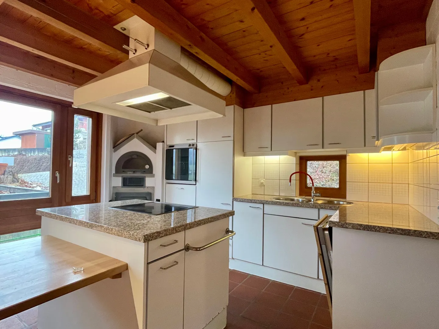 Maison individuelle spacieuse de 5,5 pièces avec jardin et abri de jardin à Wislikofen - Photo 4 sur 13