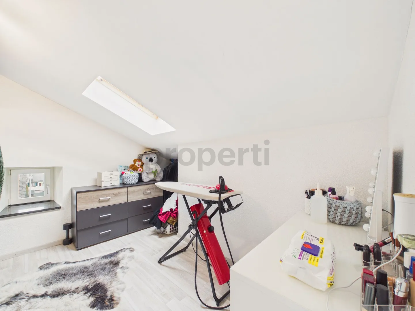 Charmante maison de 6 pièces avec 2 unités résidentielles, Glarus - Photo 12 sur 13