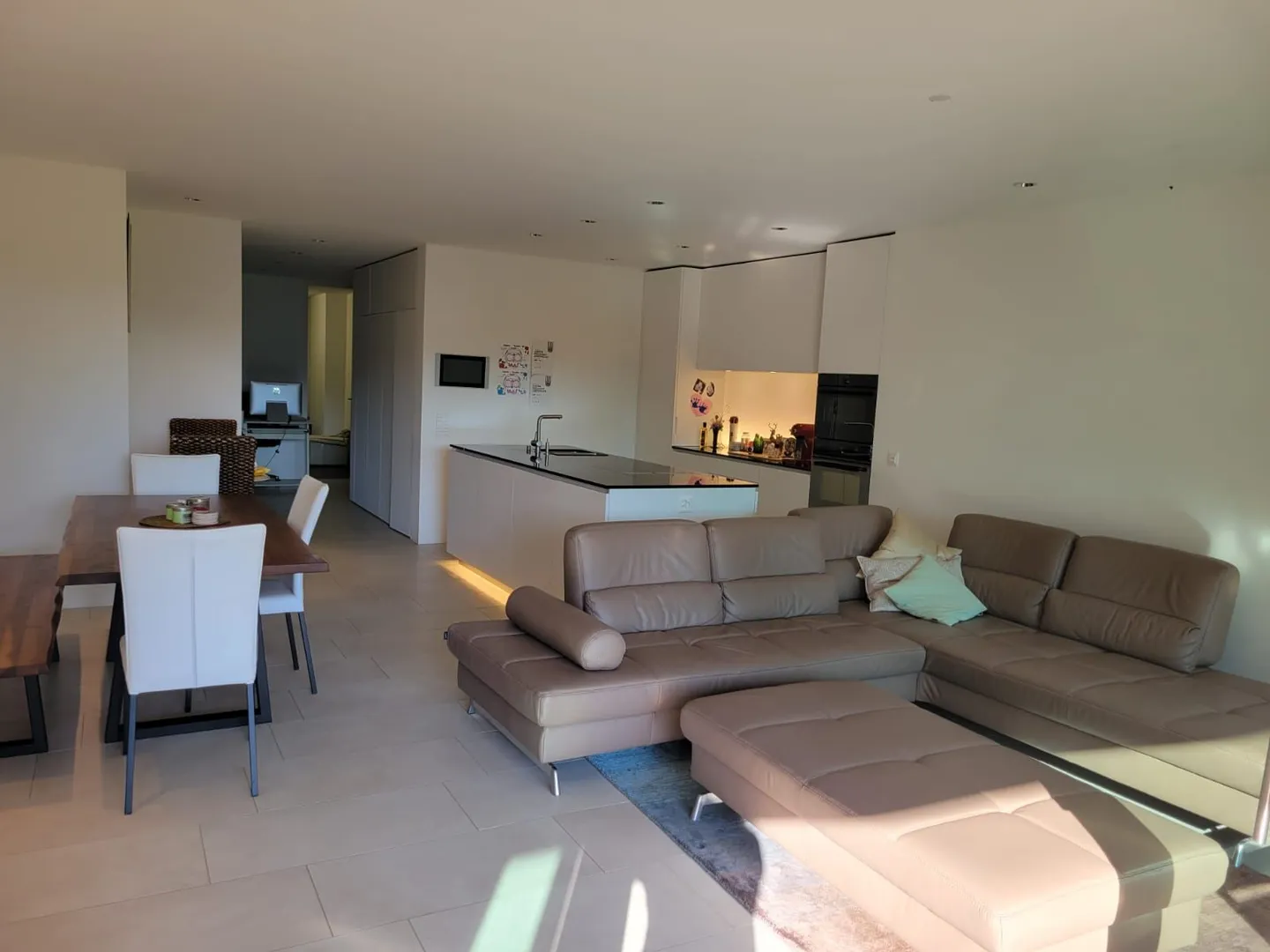 Urban Elegance and Exclusive Living Experience in the Desirable Riesbach Quarter - Photo 4 of 9