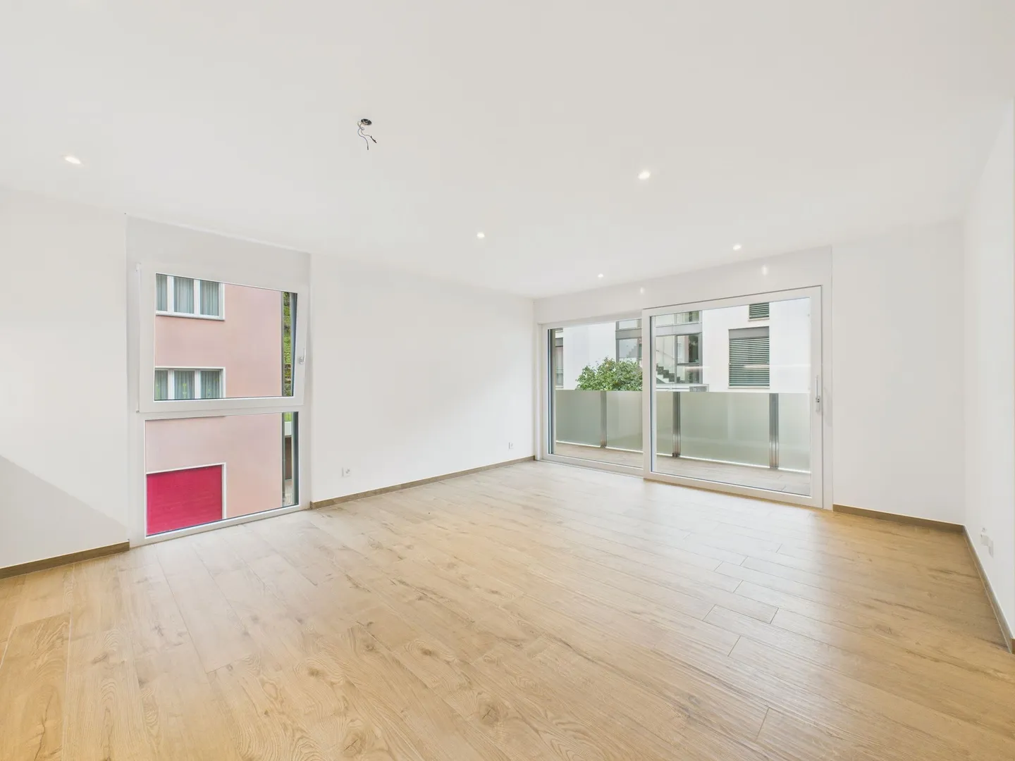 Charming 2.5-room apartment in Giubiasco, Canton TI - Photo 6 of 11