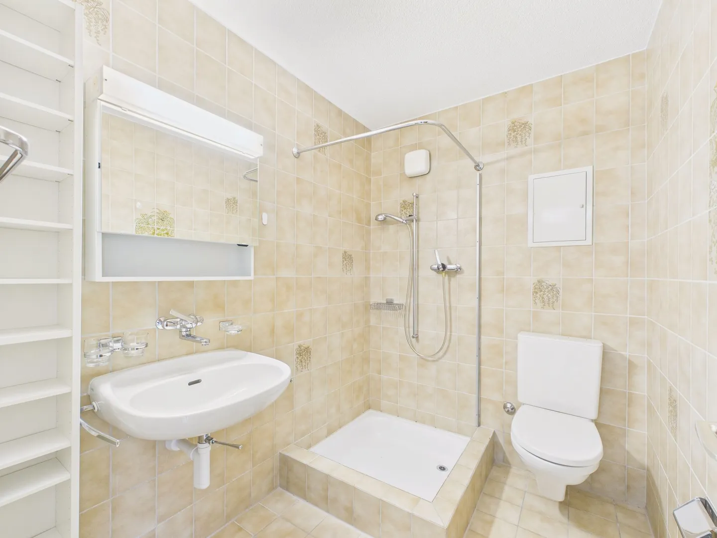 Helle und grosszügige 5.5-Zimmerwohnung am Stadtrand von Olten - Foto 10 di 12