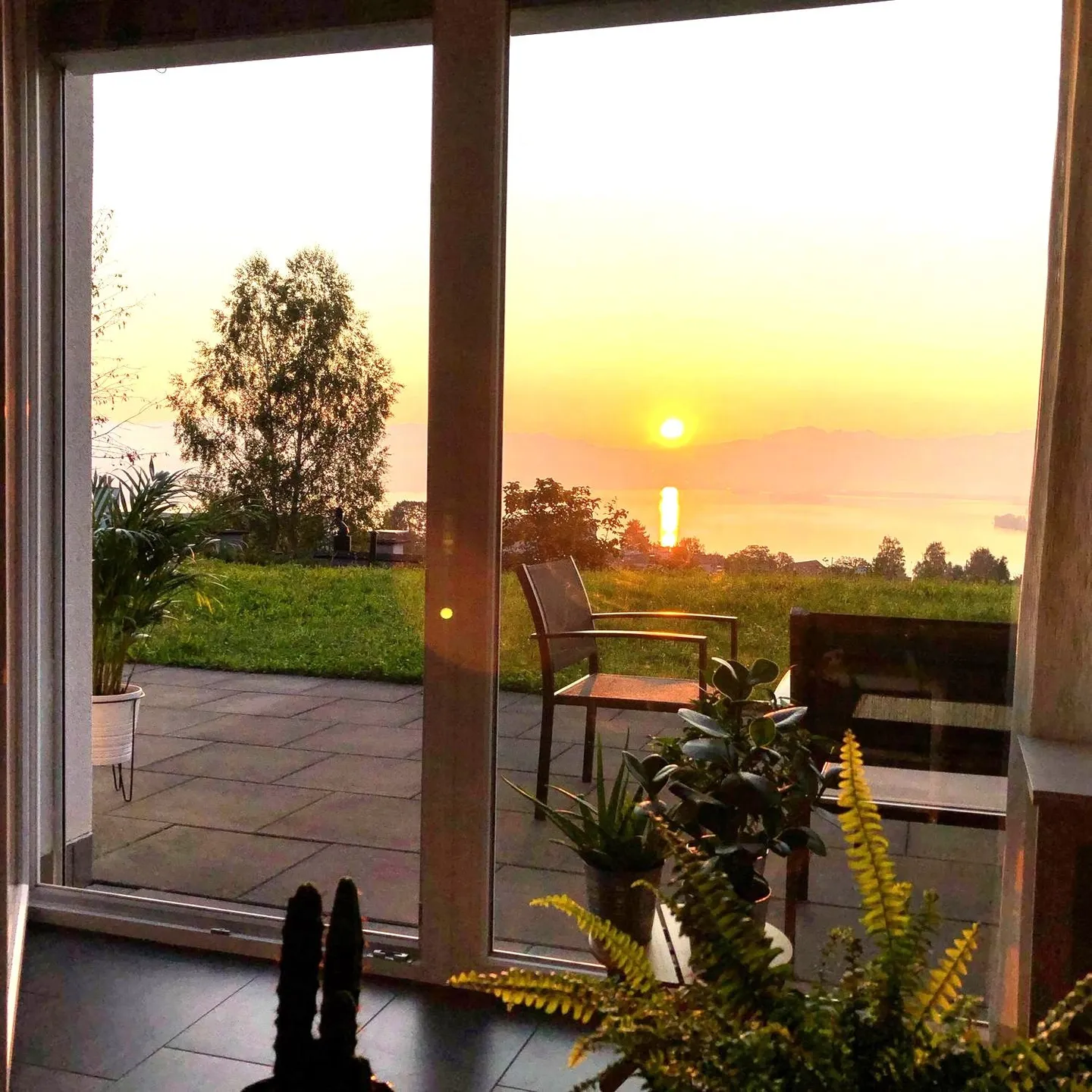 Appartement moderne de 2,5 pièces dans un emplacement panoramique calme de Richterswil - Photo 6 sur 13