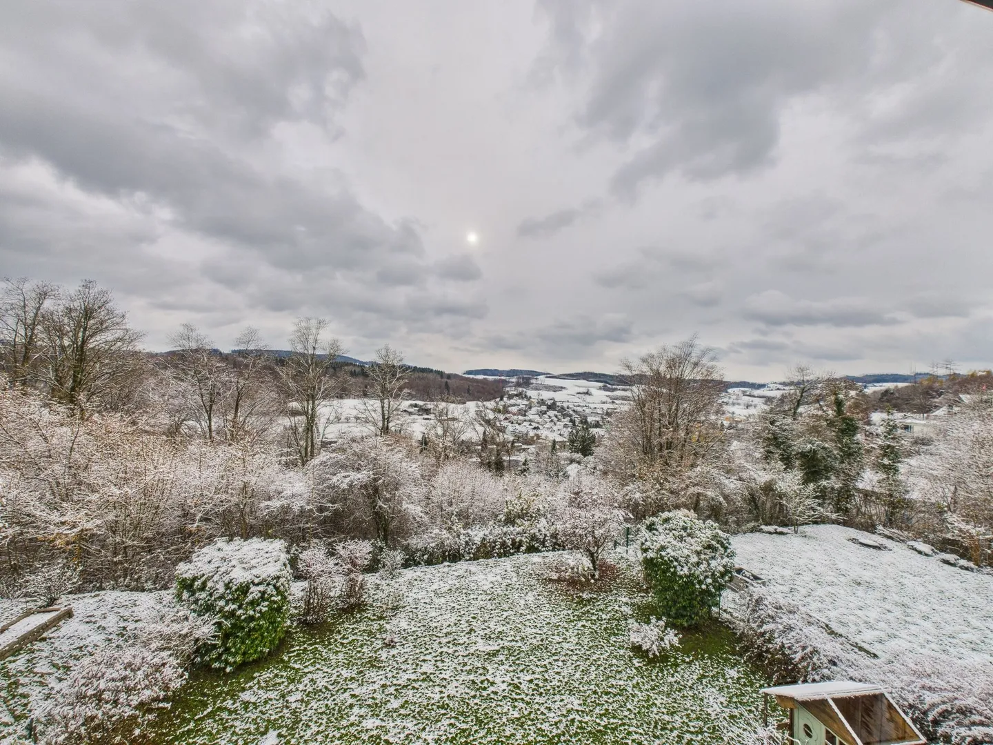 Appartement moderne Minergie 3.5 pièces dans la verdure et pourtant proche de la ville - Photo 12 sur 13