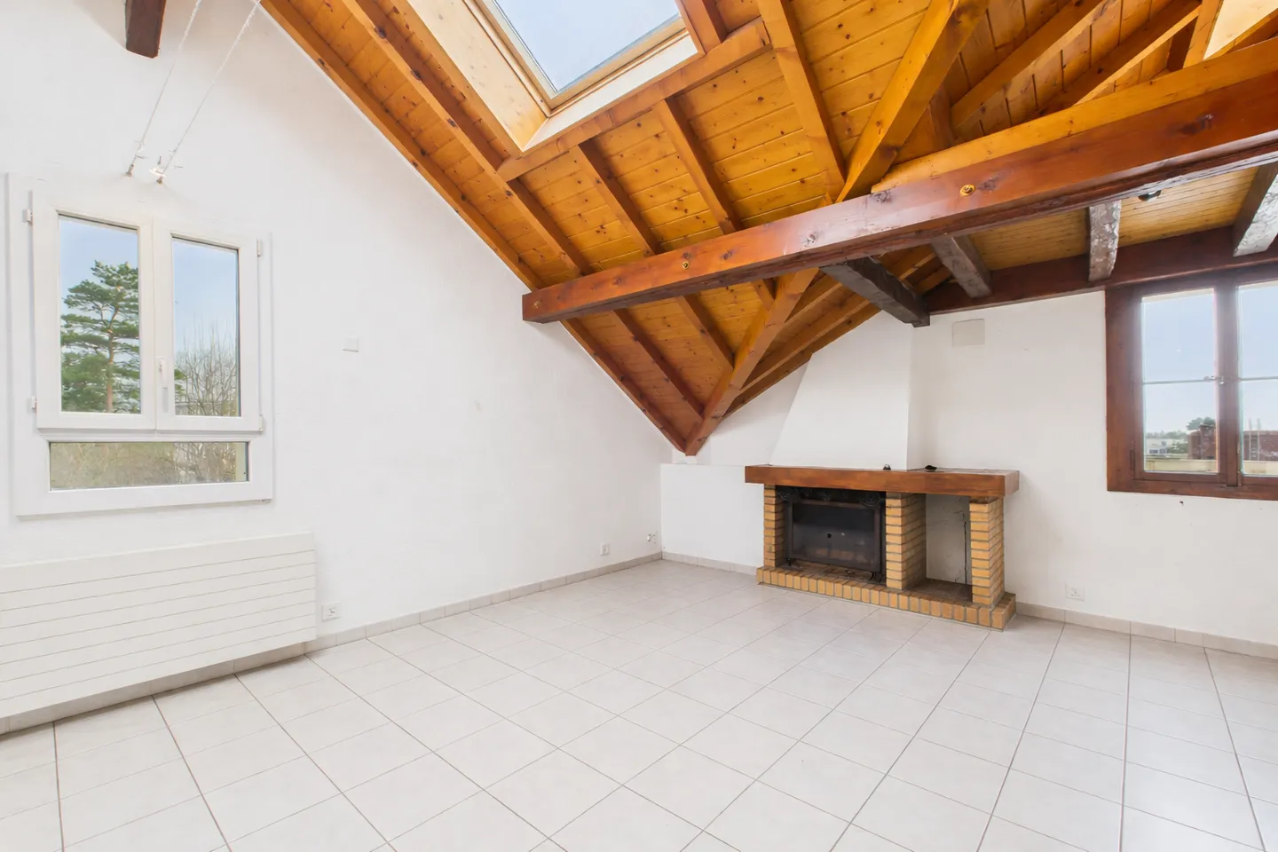 Appartamento 3.5 locali con balcone soleggiato a Veyrier - Foto 4 di 10