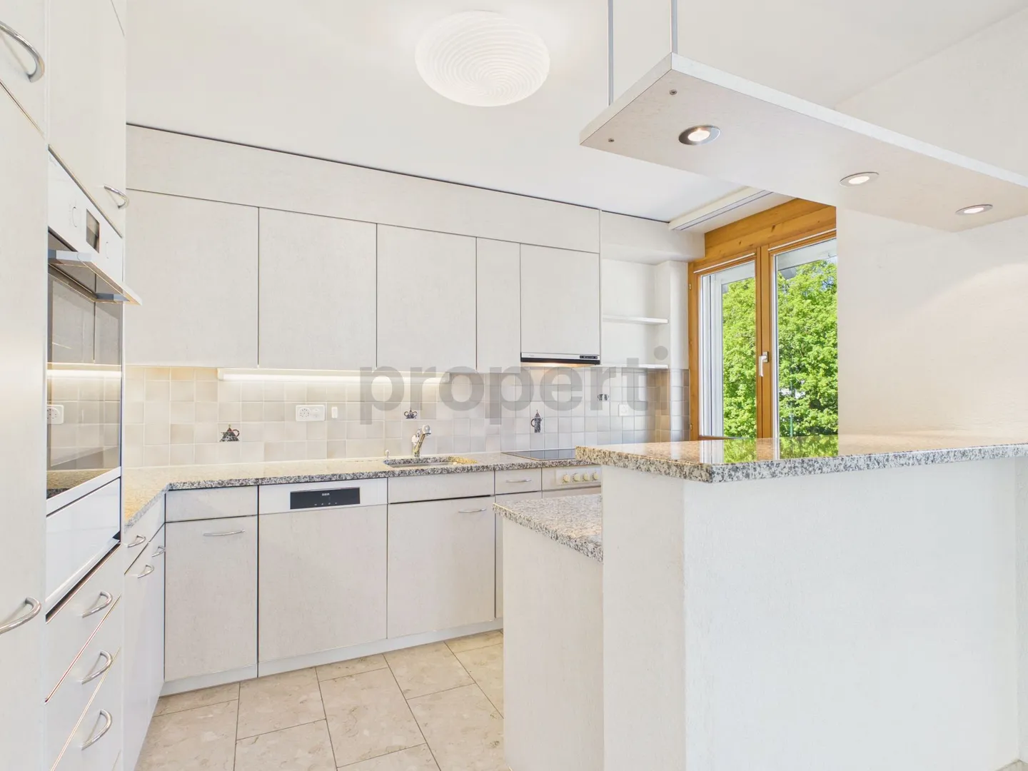 Renovierte Familienwohnung in Bubendorf - Foto 3 von 12