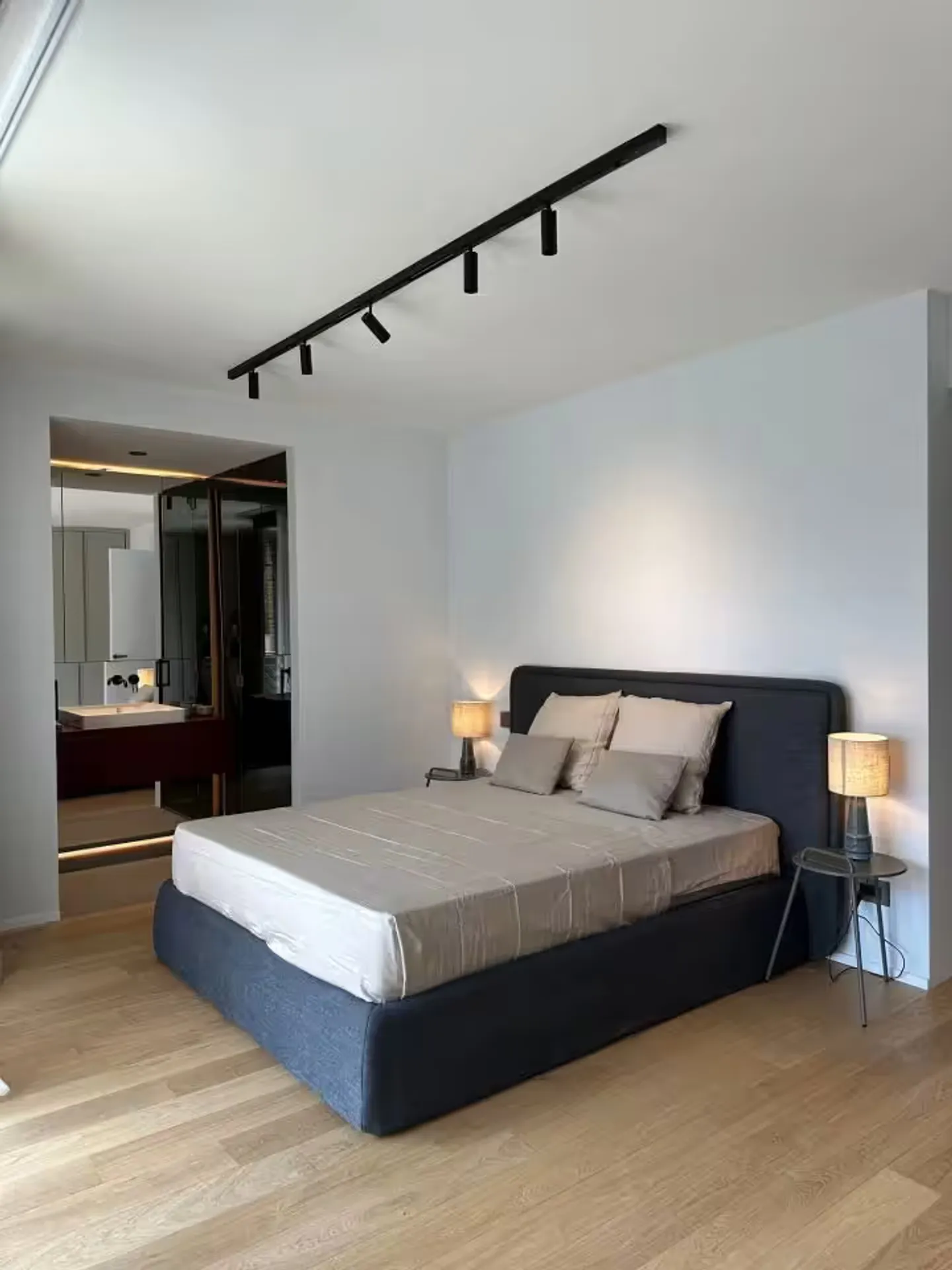 Attico duplex con terrazza vista lago in centro a Lugano - Photo 8 sur 10