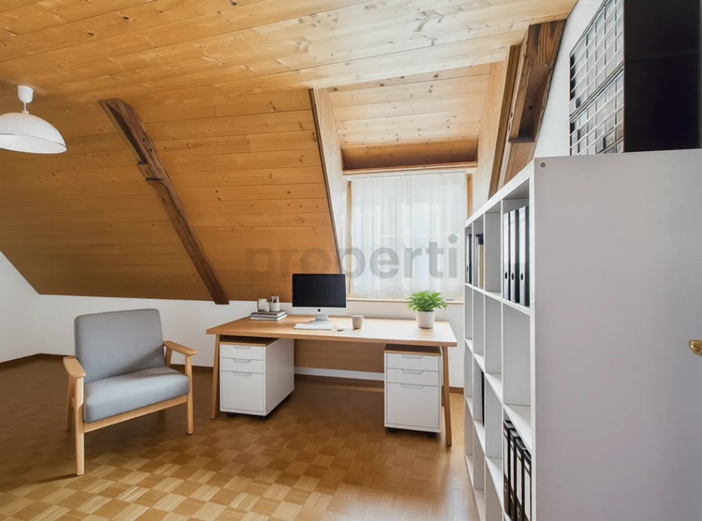 Stilvolle 5.5-Zimmer-Dachwohnung mit Charme im Dorfkern Malans - Photo 8 of 13
