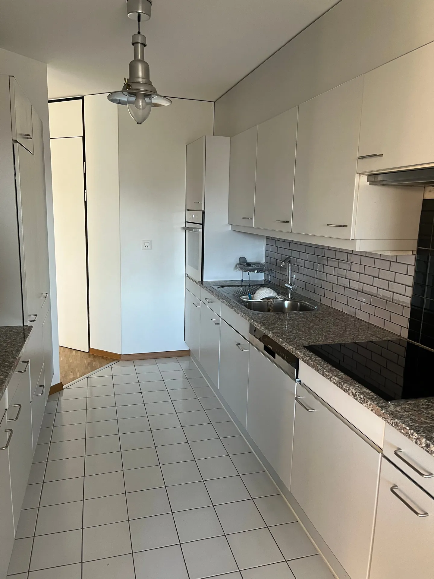 Élégant 4.5 pièces  appartement avec balcon à Nyon - Photo 2 sur 7