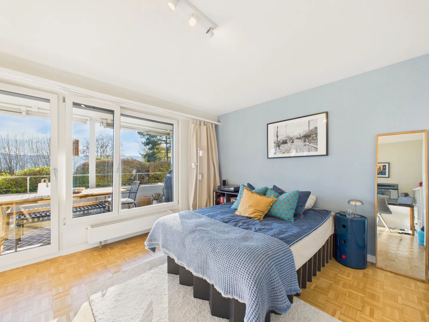 Appartement moderne de 5,5 pièces avec vue sur la montagne et le lac à Feldmeilen - Photo 5 sur 13