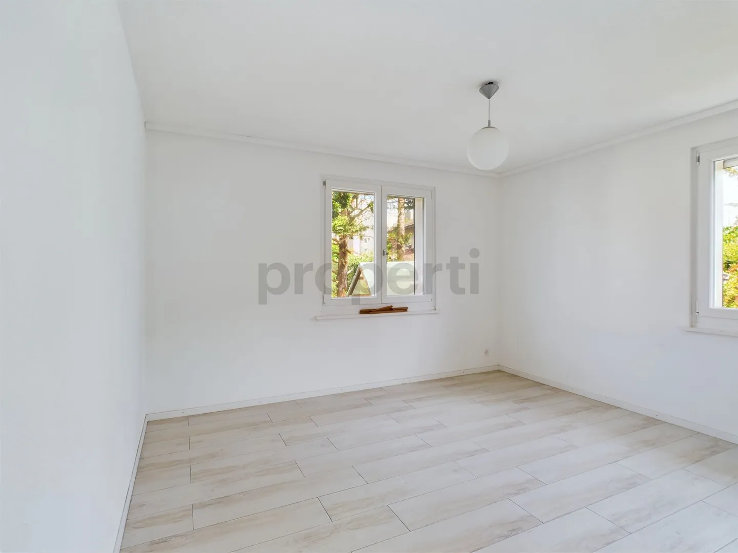 Casa unifamiliare versatile con potenziale a Zofingen - Foto 5 di 13