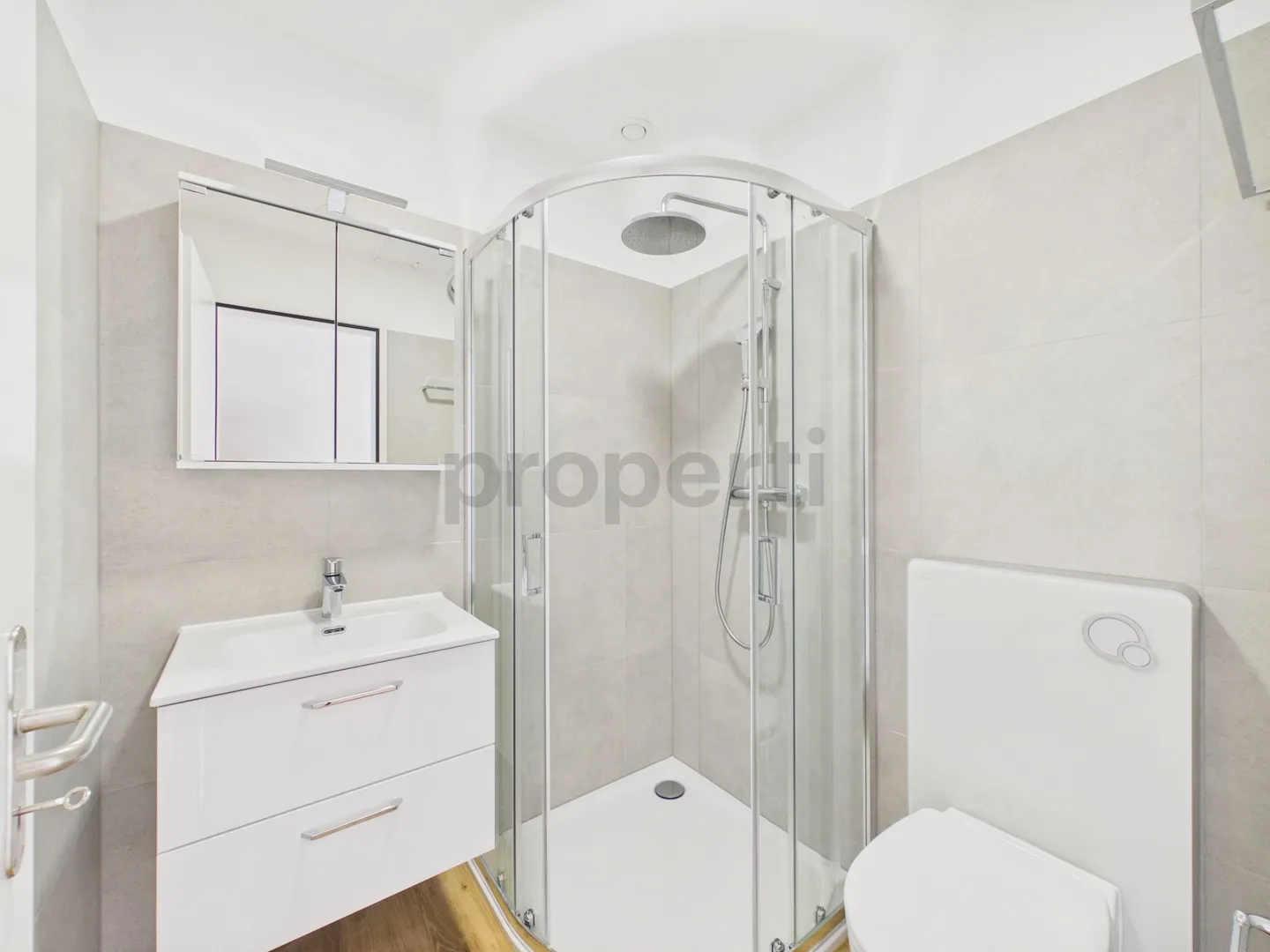 3.5 Pièces Rénovées, à Deux Pas du Centre de Locarno, aussi Maison Secondaire - Photo 8 sur 10