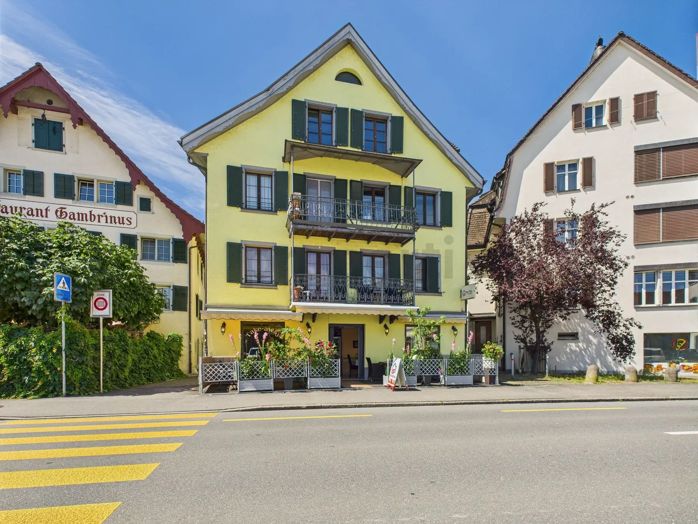 Zentrale Lage am Bahnhof, Helle Räume & Optimal Vernetzt! - Photo 1 sur 7
